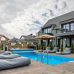 Shine Apartment, By Cohost * Palanga