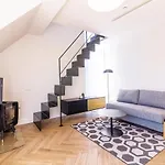 Shine Apartment, By Cohost Palanga
