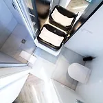 Shine Apartment, By Cohost * Palanga