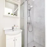 Apartment Shine Apartment, By Cohost