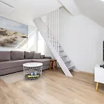 Shine Apartment, By Cohost Apartment Palanga