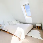 Shine Apartment, By Cohost Apartment