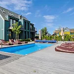 Апартаменты Shine Apartment, By Cohost *