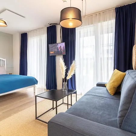 Shine Apartment, By Cohost