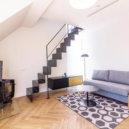 Shine Apartment, By Cohost Połąga