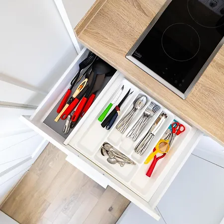 Shine Apartment, By Cohost דירה *