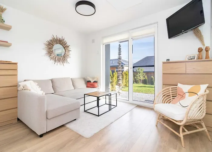 Shine Apartment, By Cohost Palanga