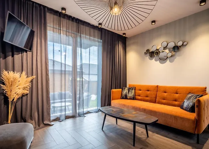 Shine Apartment, By Cohost Palanga