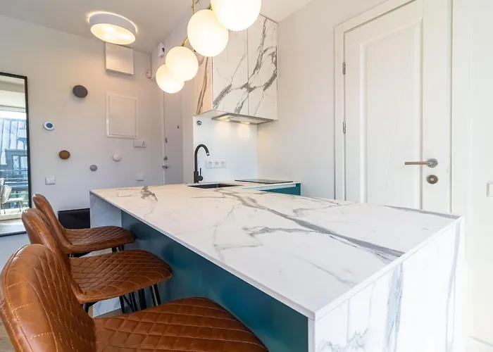 Shine Apartment, By Cohost * Palanga