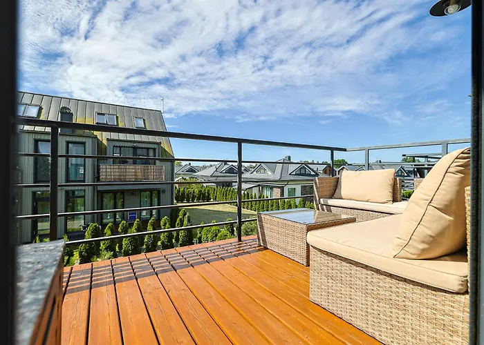 Shine Apartment, By Cohost Apartman *