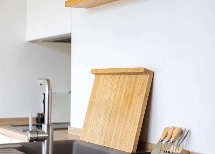 Apartman Shine Apartment, By Cohost