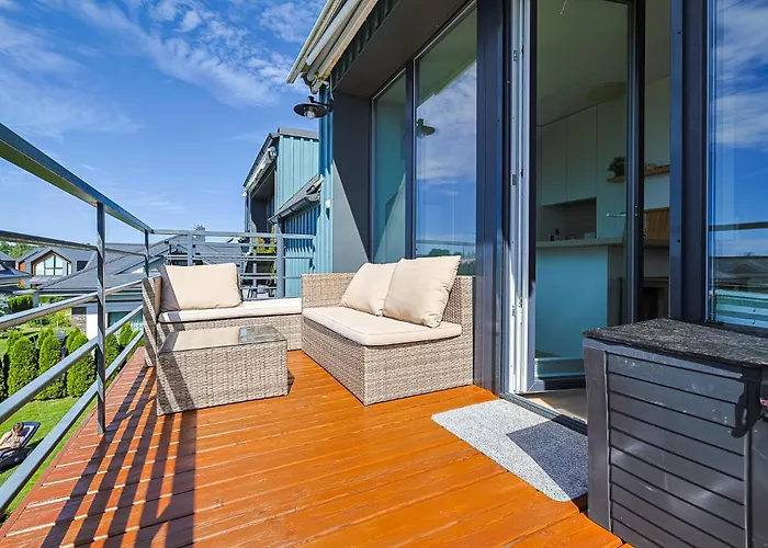 Apartman Shine Apartment, By Cohost